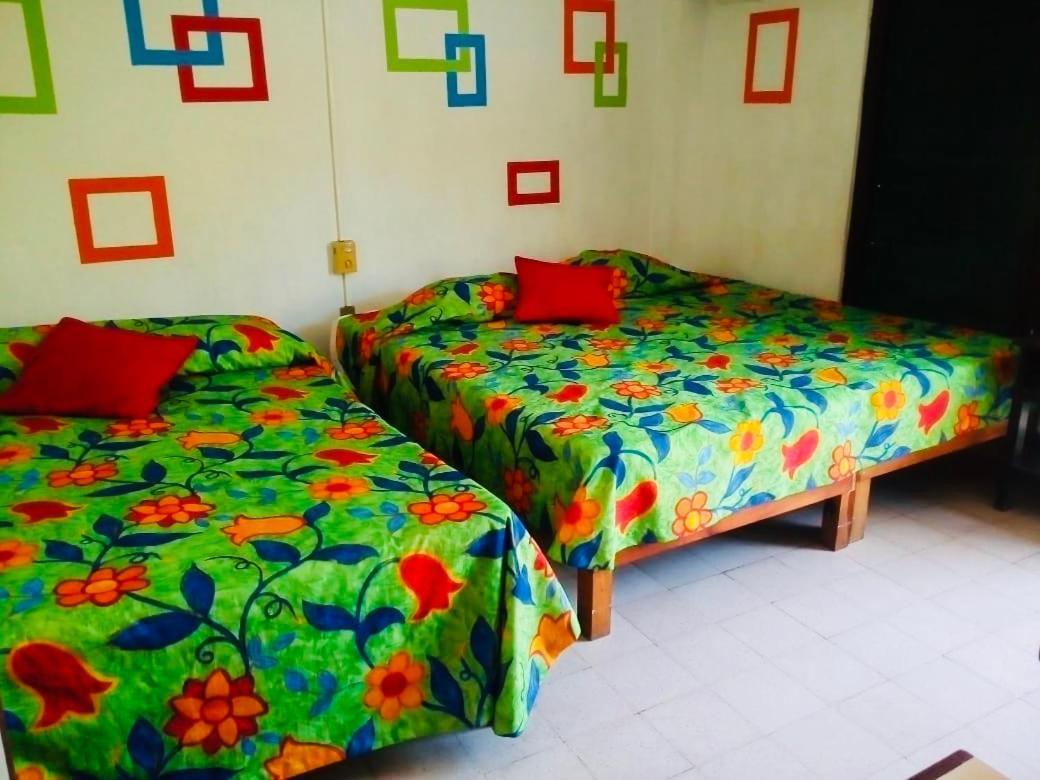 Hotel Zocalo Abuelos Acapulco Exterior foto